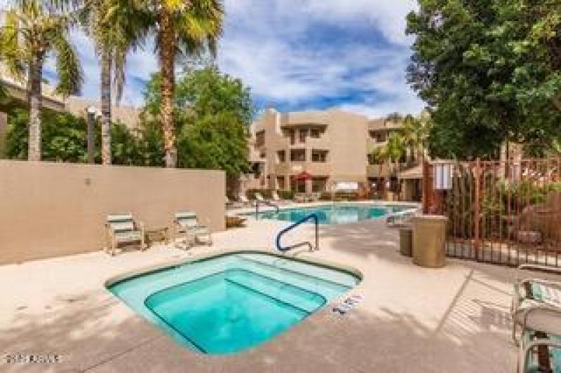 31 Desert Cove