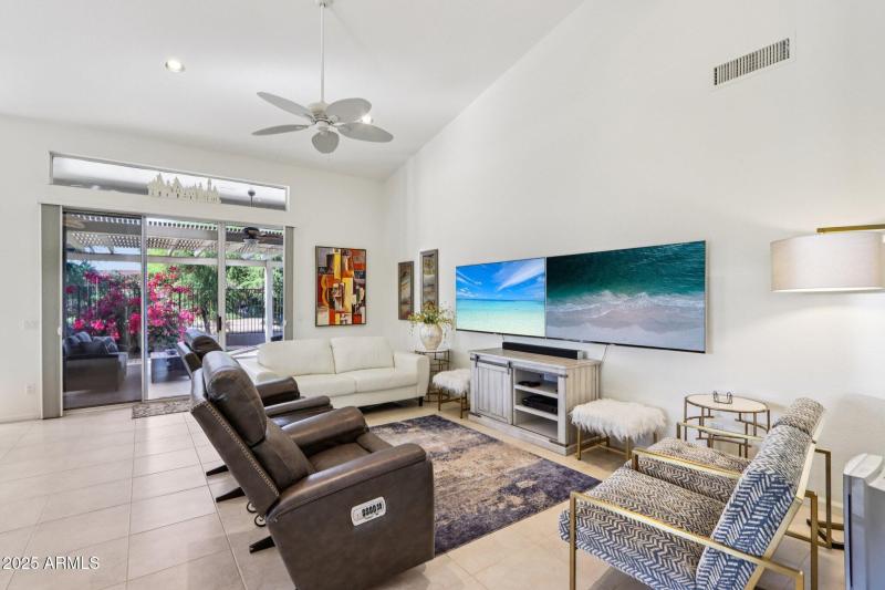 13-web-or-mls-N Palmer Dr-S1511-011