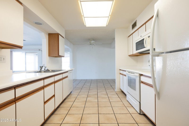 10845 W Pineaire Dr, Sun City, AZ 85351