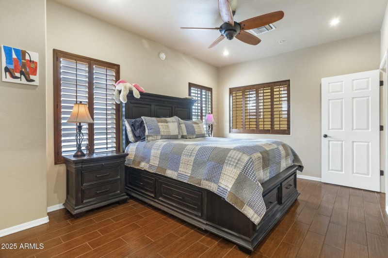 3935 E Rough Rider Rd 1056 Phoenix - 290