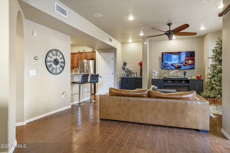 3935 E Rough Rider Rd 1056 Phoenix - 320