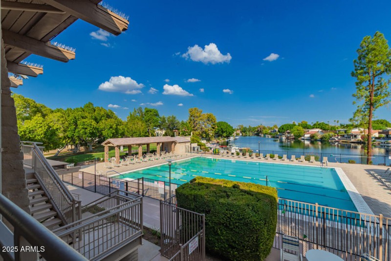 38A239E2-9BF8-4275-95FD-18D6BB8EEC55_1_1