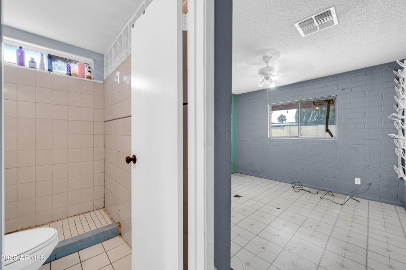 1627 W Maldonado Rd-19