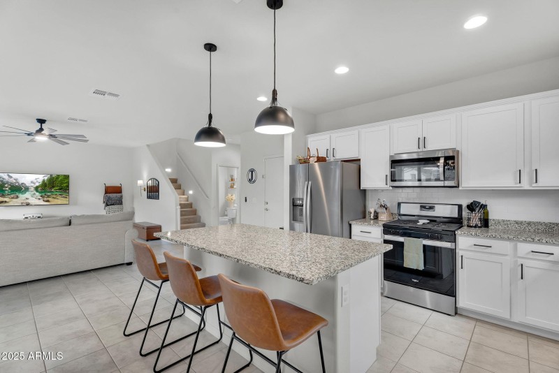 11-web-or-mls-Daylight-11