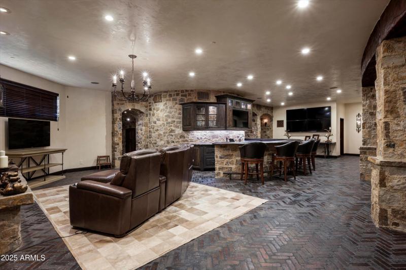 Bar Living