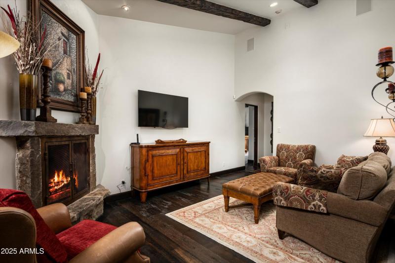 Guest House Living