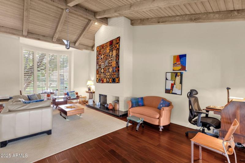 7-web-or-mls-10050-e-mountainview-lake-d