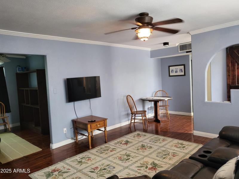 DINING, LIVING & DEN