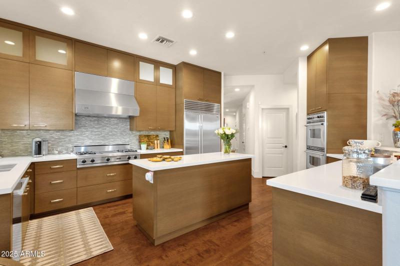 15-web-or-mls-10263-n-103rd-pl