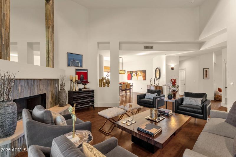 22-web-or-mls-10263-n-103rd-pl