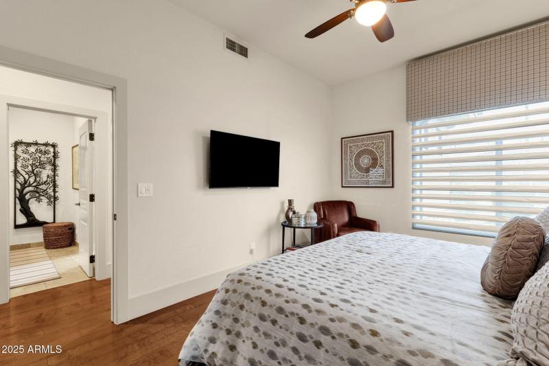 38-web-or-mls-10263-n-103rd-pl