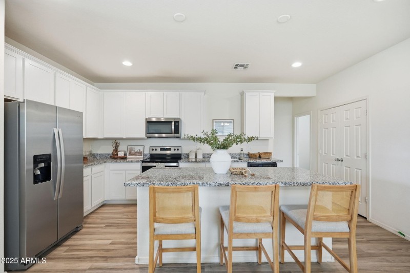 17594 W COUNTRY CLUB TER