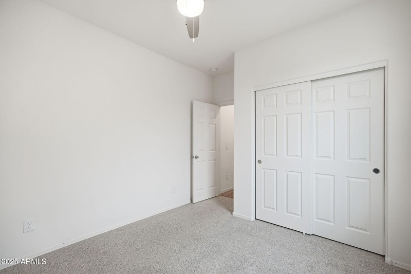 17594 W COUNTRY CLUB TER