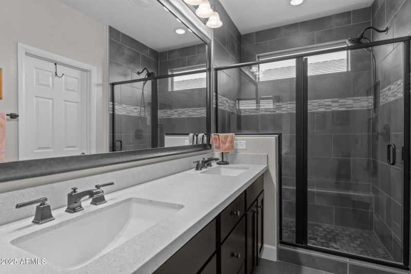 19-web-or-mls-DSC07593