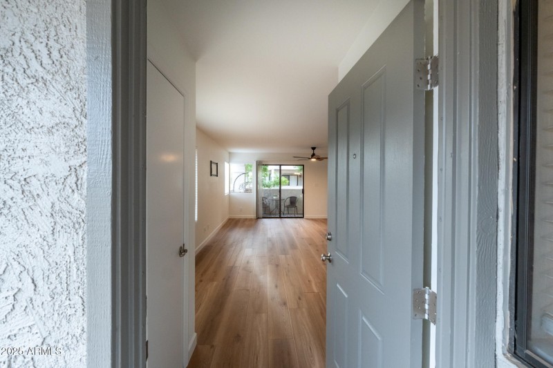 Clean Lines & Warm Tones