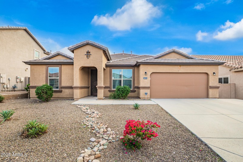 10773 W Swayback Pass