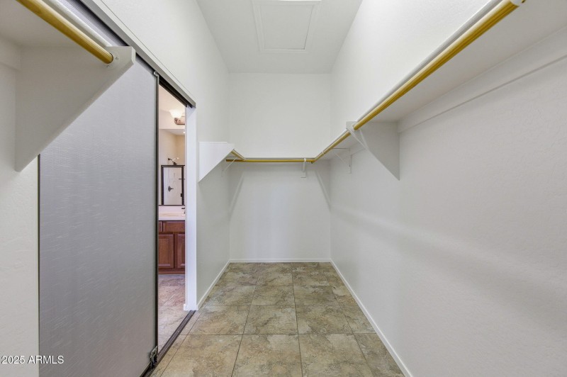 25-web-or-mls-19919 Santa Cruz Dr-25