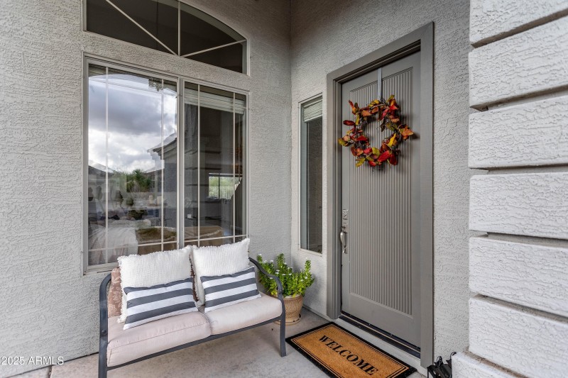 001 front exterior 06