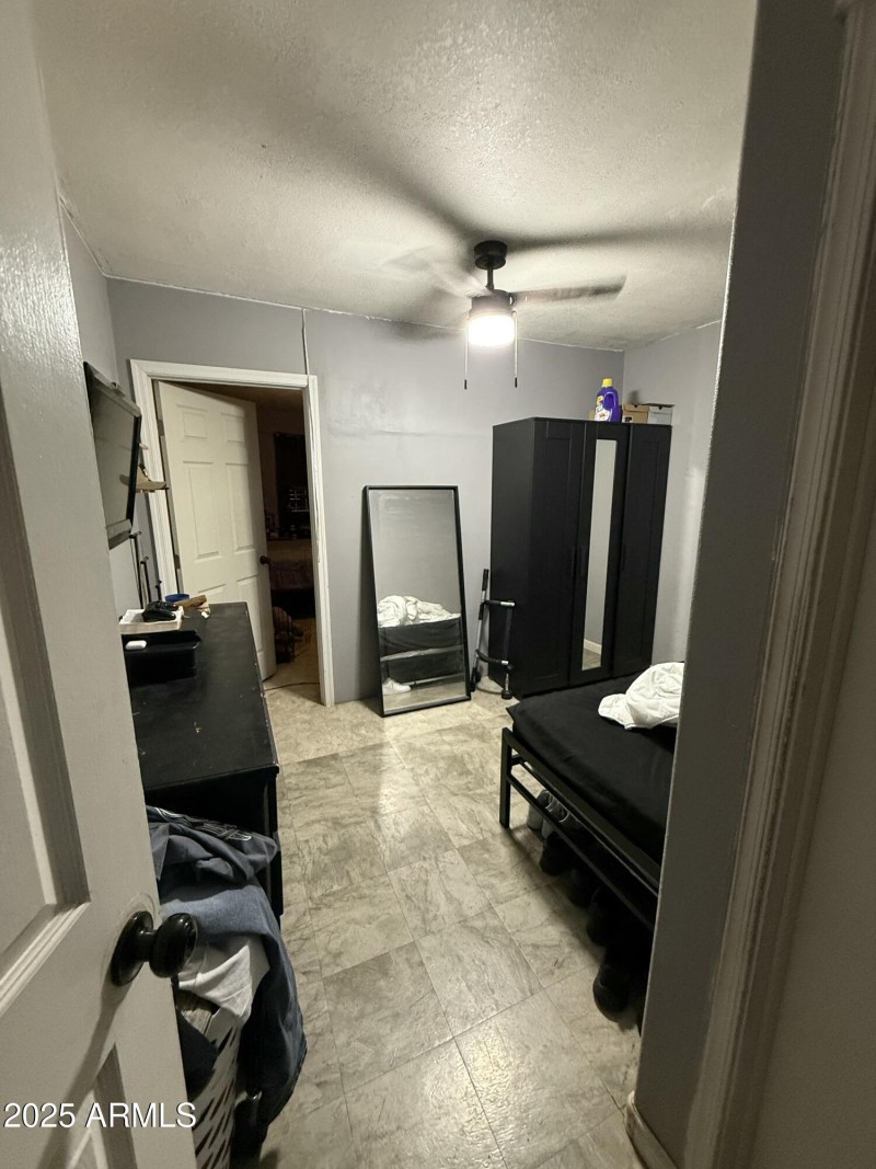 20251007_005941231_iOS