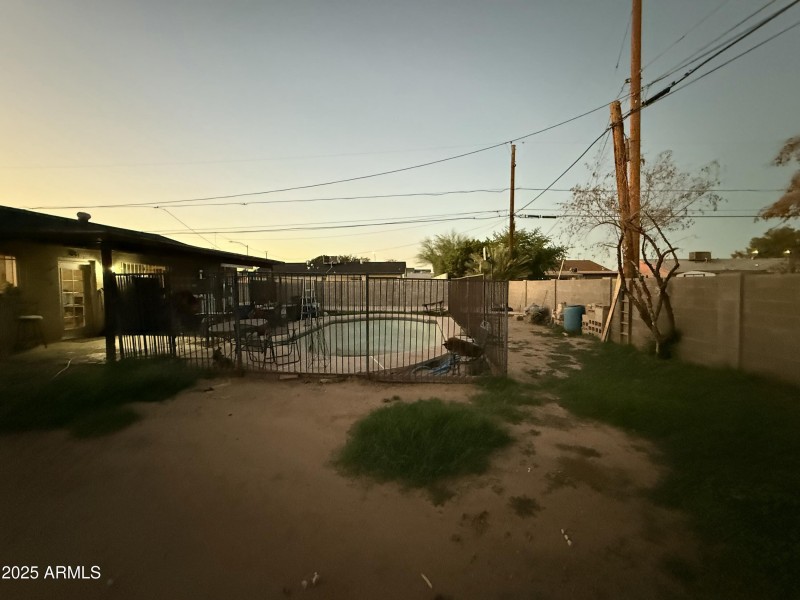 20251007_012432021_iOS