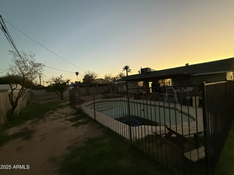 20251007_012521160_iOS