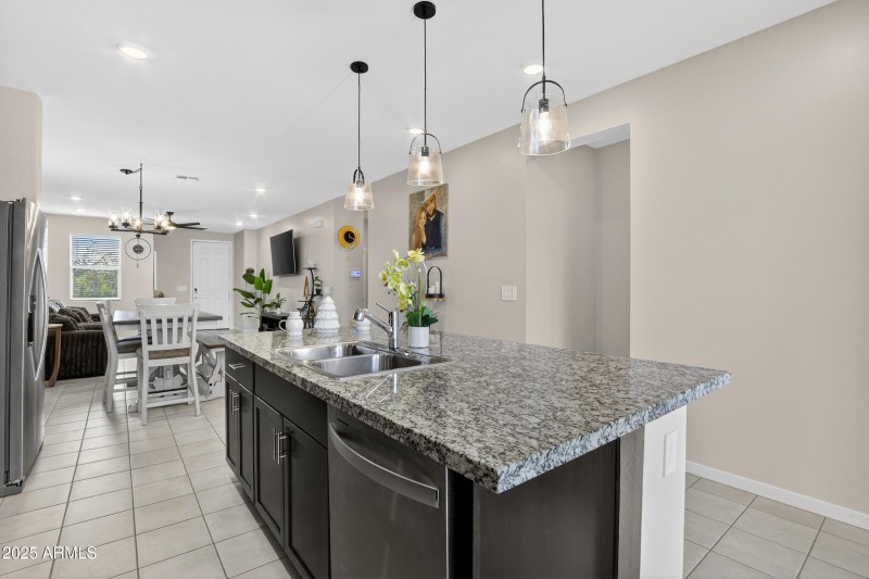 Large Kitchen Island w/ Hanging Pendants