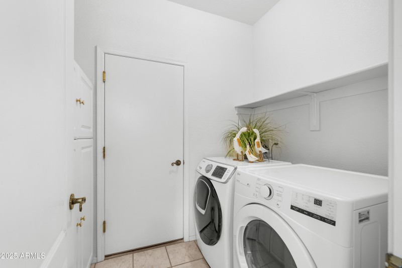 Interior - 3150 Candlewood Way-27