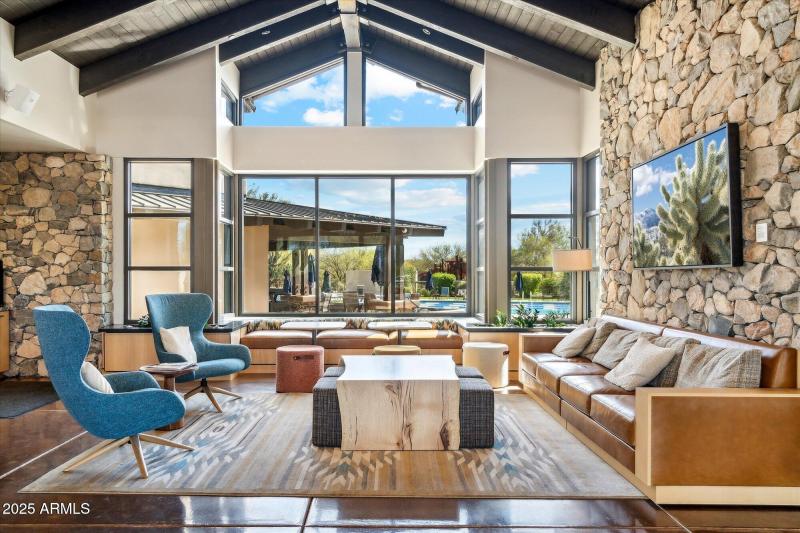 20250225215515271155000000-o