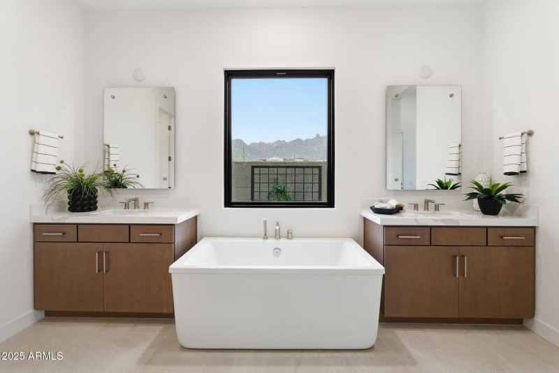Primary Bathroom W Dual Vanities