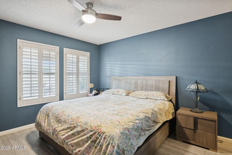 23-web-or-mls-12214-s-shoshoni-dr