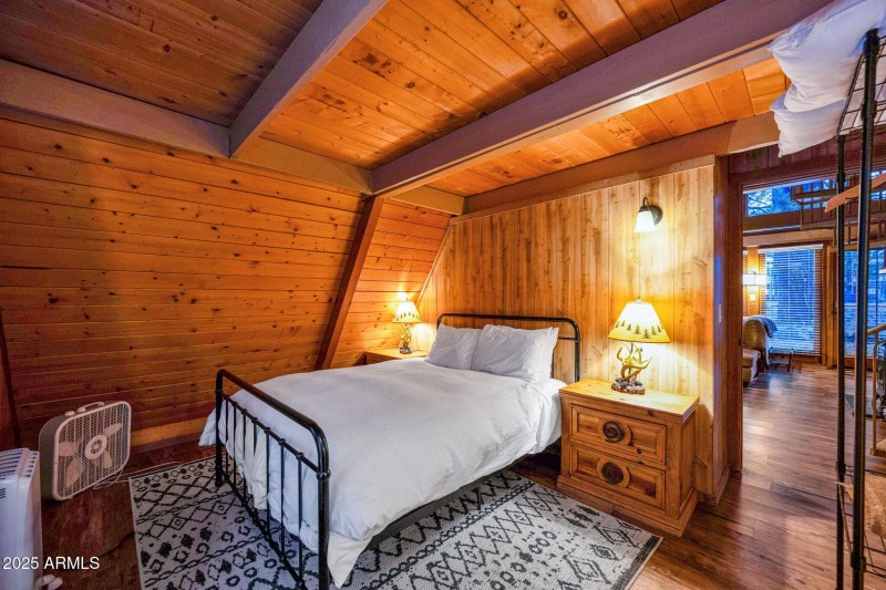 820 E Caribou Road, Munds Park 86017