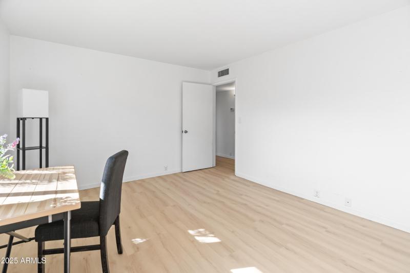 4800 N 68th St Unit 276-9