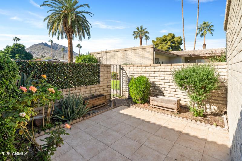 4800 N 68th St Unit 276-27