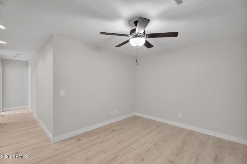 17-web-or-mls-854 S San Marcos Dr Apt 7c