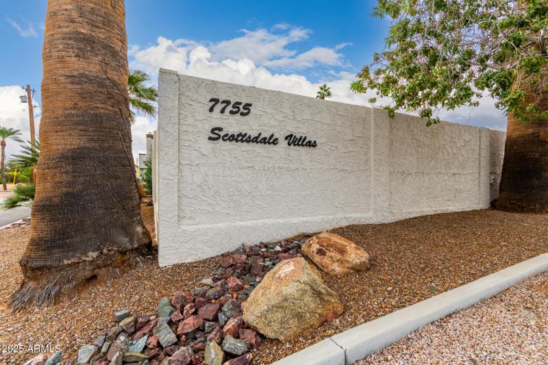 Scottsdale Villas Community Sign