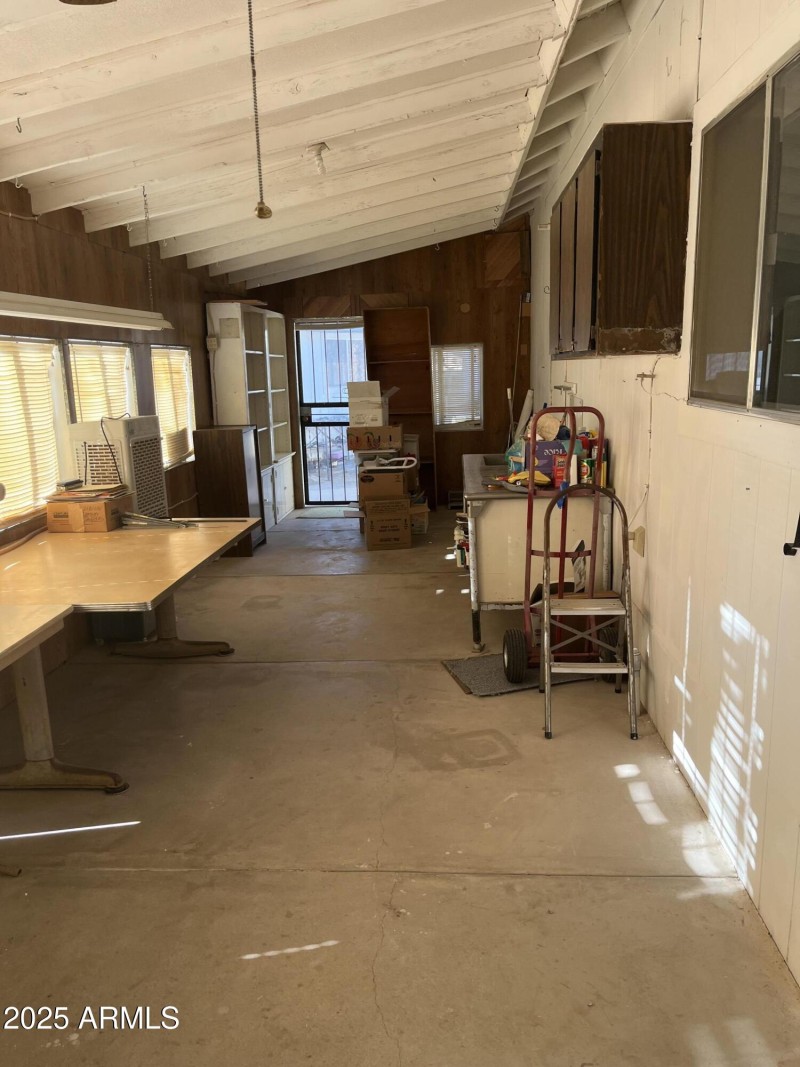 461 W 5th St AZ Room 1