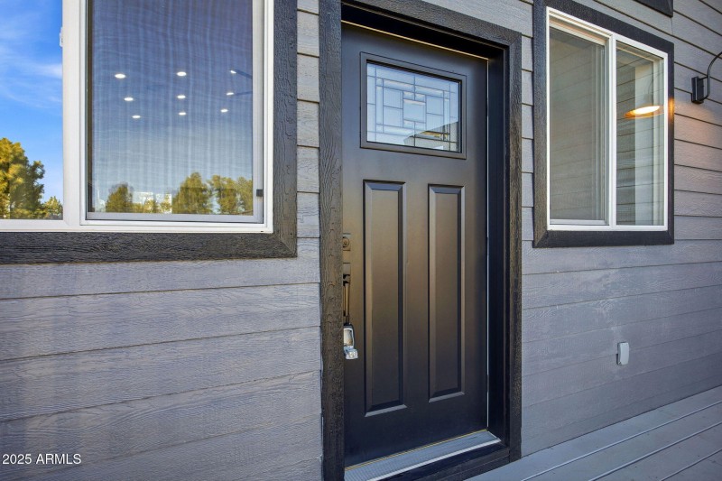 180 W Pine Haven ShowLOw