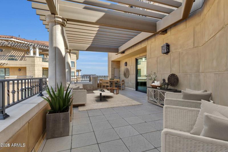 20241010183942875563000000-o