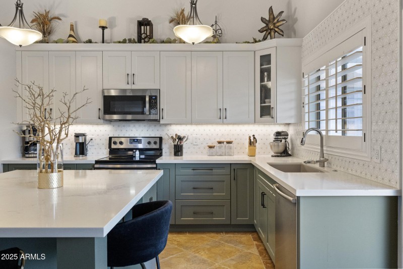 New Cabinets & Countertops