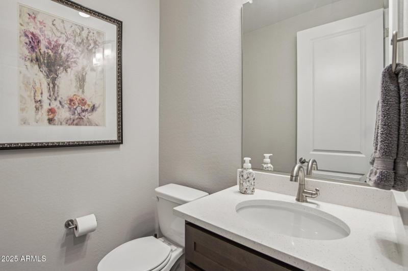 15-web-or-mls-W Monterey Way-S2511-015