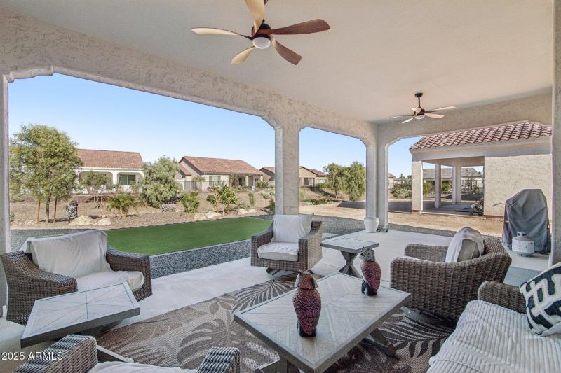 27-web-or-mls-W Monterey Way-S2511-027