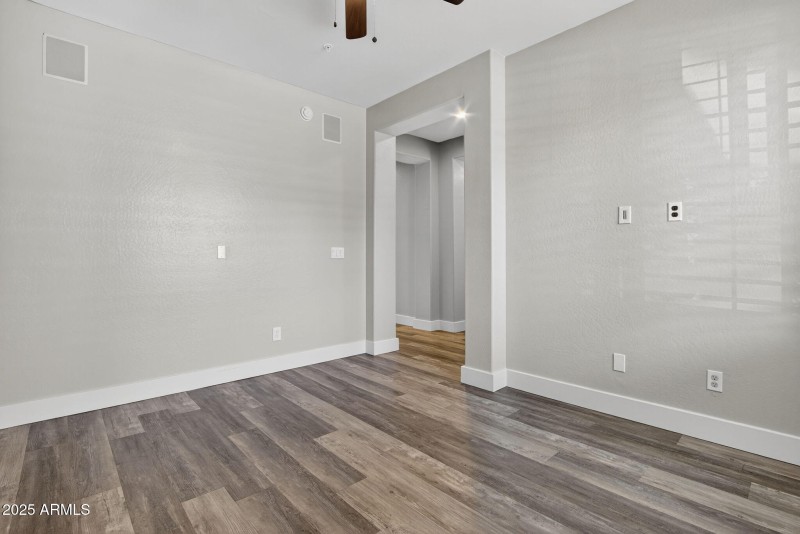 23-web-or-mls-067_a4m_CM