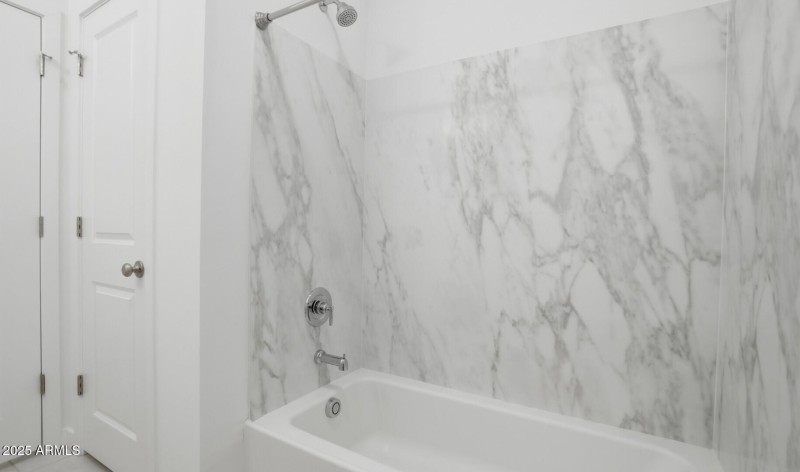 MR Lot #9 Hall Bath (2) (Large)