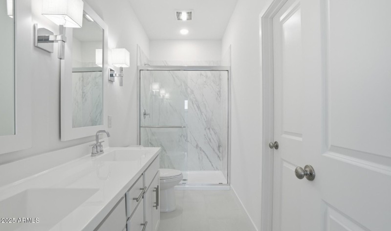 MR Lot #9 Primary Bath (2) (Large)