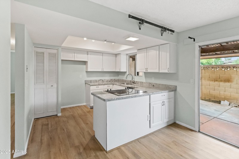 4727 W Continental Dr-5