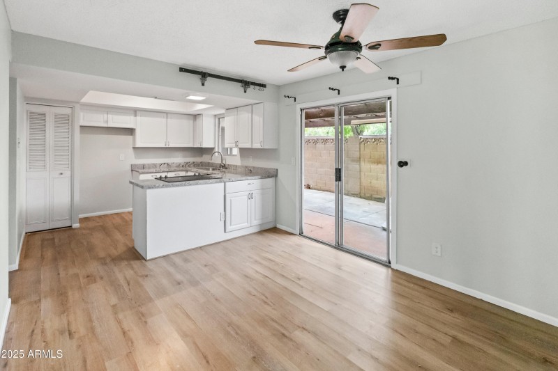 4727 W Continental Dr-25