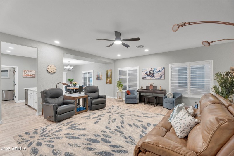 6-web-or-mls-783 E Drifter Pl-6