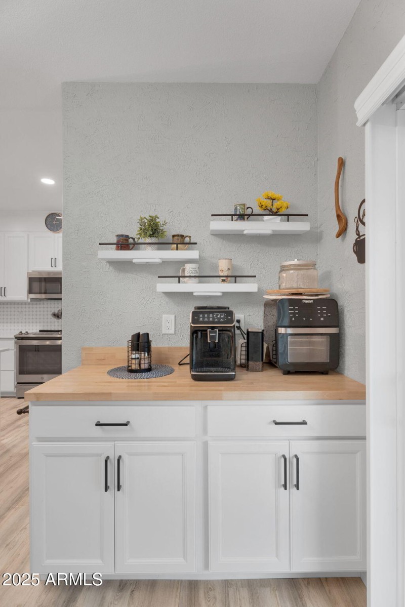 18-web-or-mls-783 E Drifter Pl-18