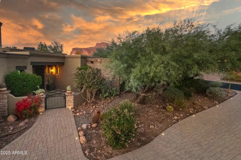 2466-S-Pinyon-Village-2-6