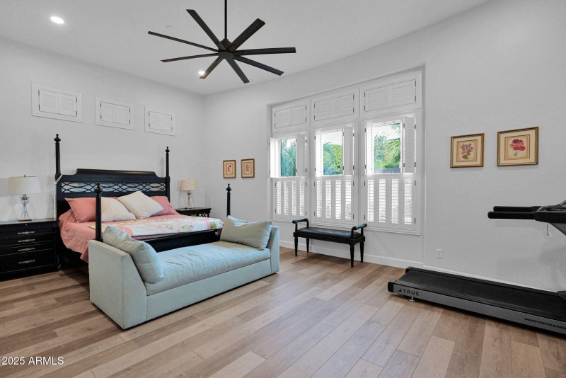 13-web-or-mls-P1372235